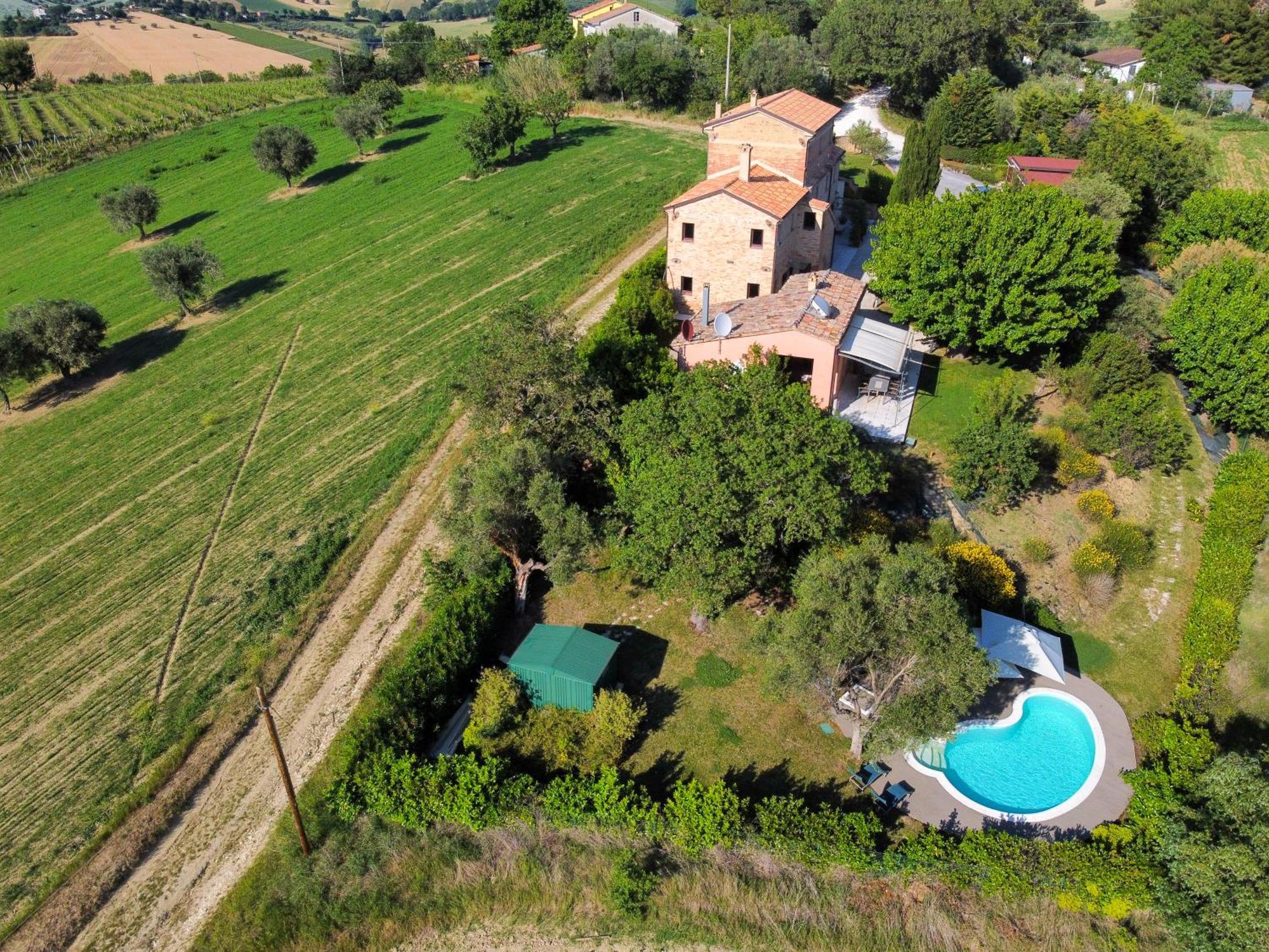 Casali Marchigiani - Ville Vacanza Private Con Piscina Ostra Exterior photo